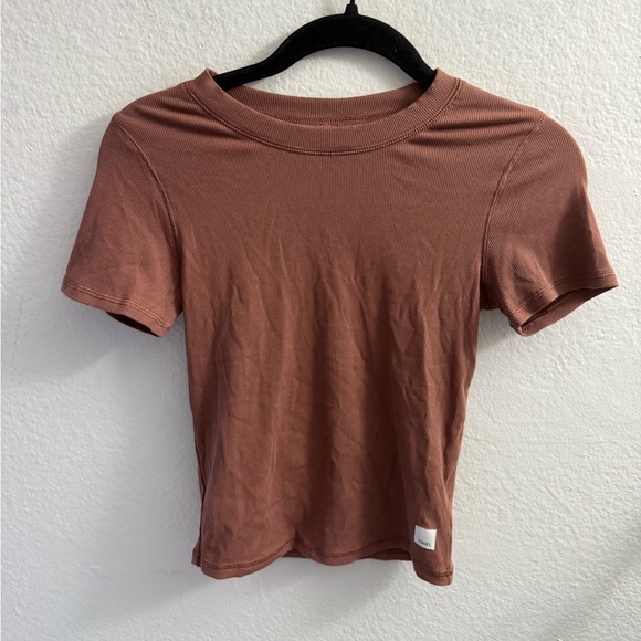 Vuori Pose Fitted Brown Short Sleeve Ribbed Tee - Picture 1 of 5